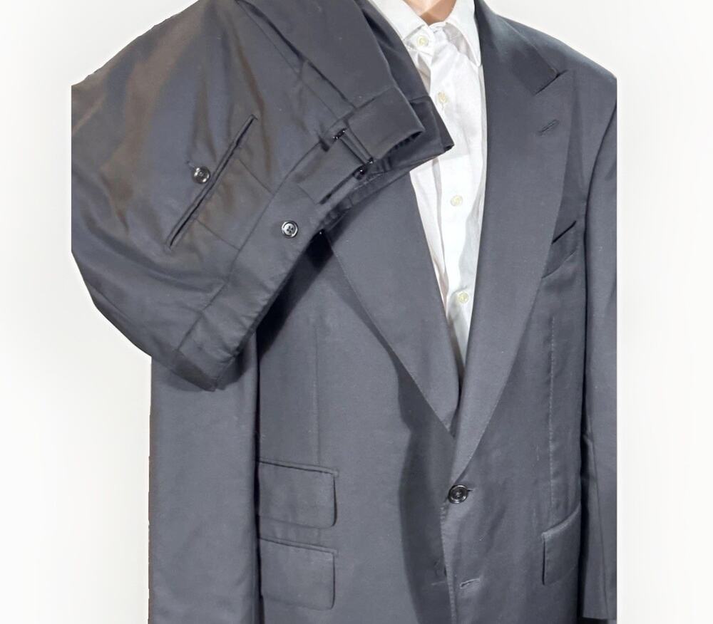 Tom Ford Black Wool Atticus 2 Piece Suit Peak Lapels 58R 48R US 40x30 EUC